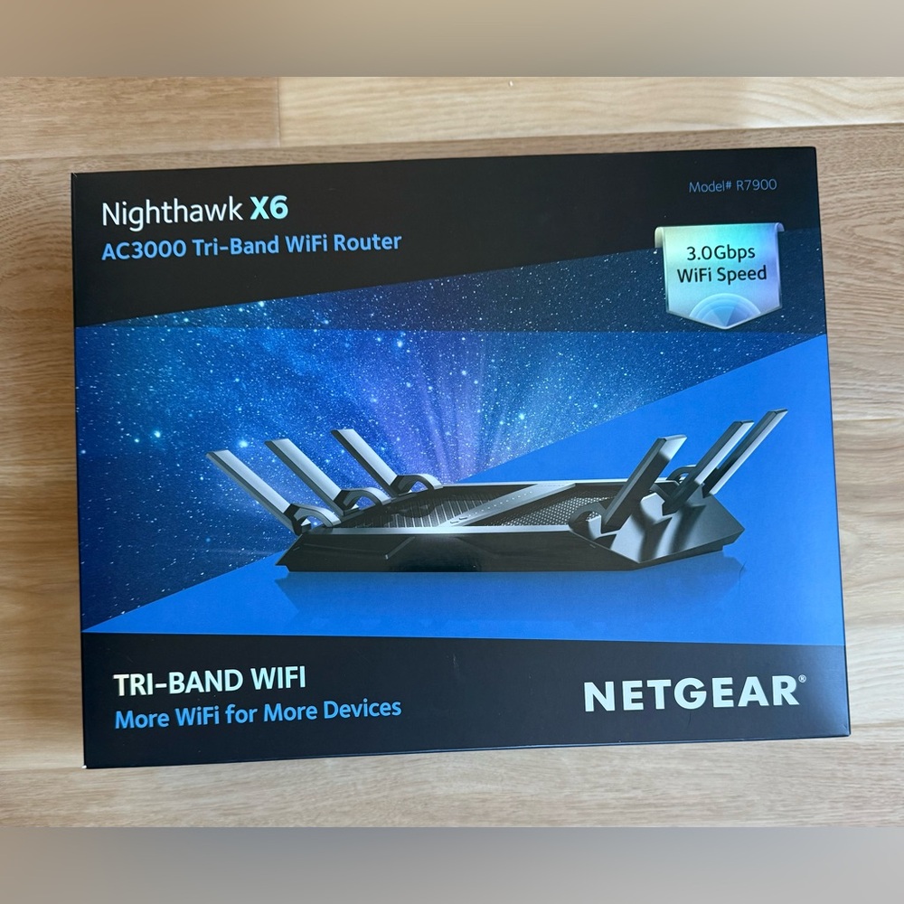 Netgear Nighthawk X6 - Tri-Band Wireless Router - R7900 - Preowned - Picture 2 of 7